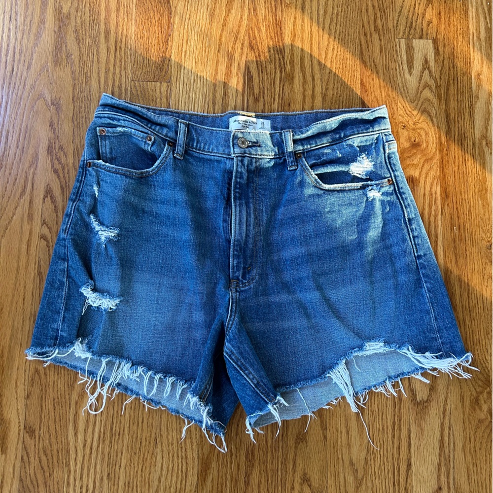Abercrombie & Fitch Frayed Hem Medium Blue Denim Shorts